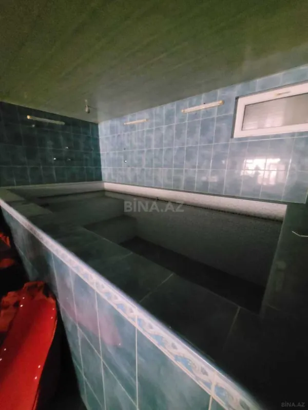 Satılır 13 otaqlı həyət evi 480 m²