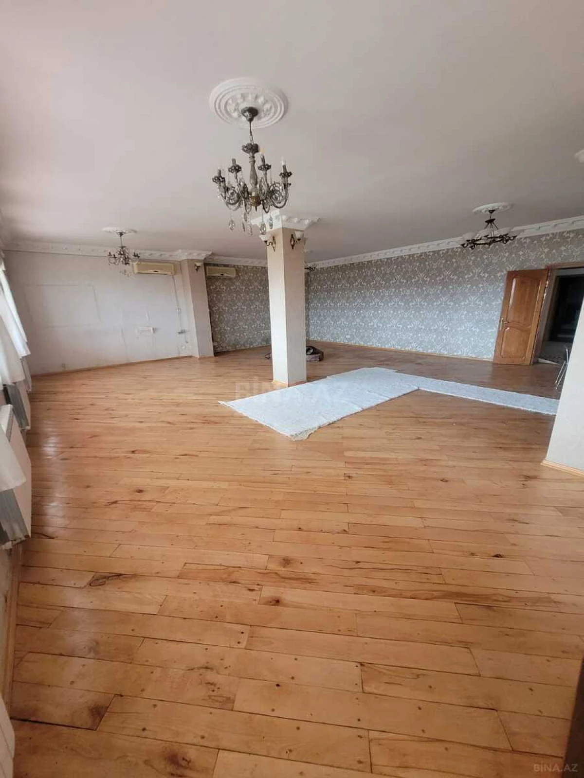 Satılır 13 otaqlı həyət evi 480 m²