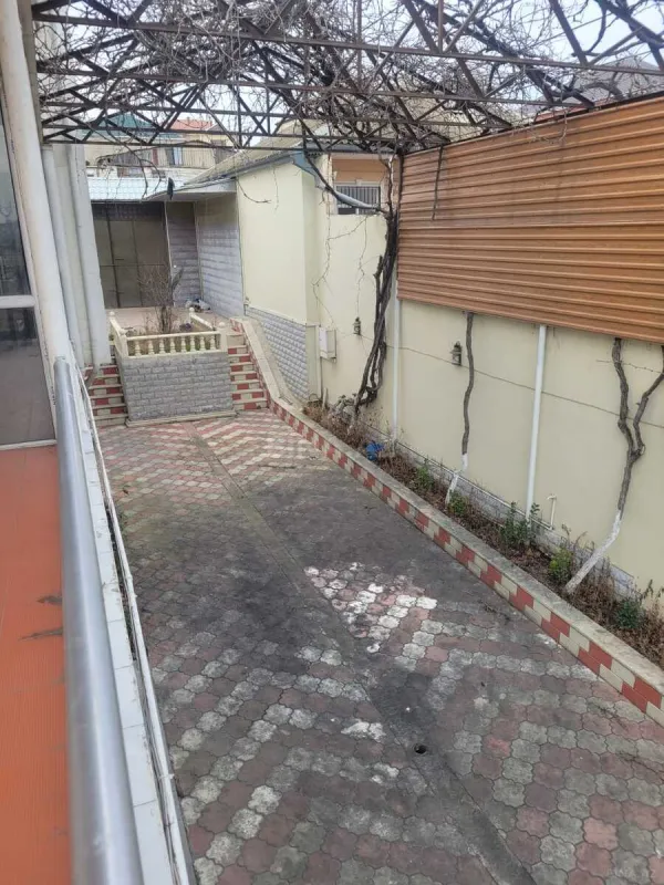 Satılır 13 otaqlı həyət evi 480 m²