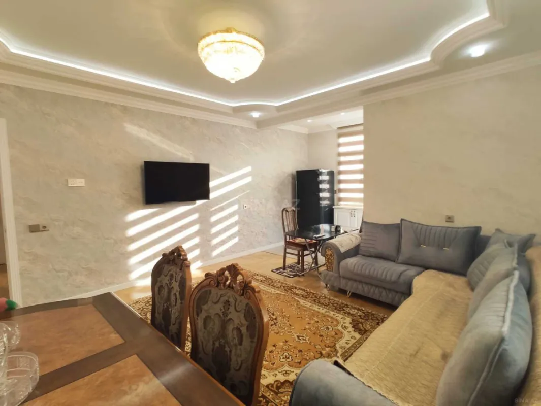 Kirayə verilir 3 otaqlı mənzil 115 m²