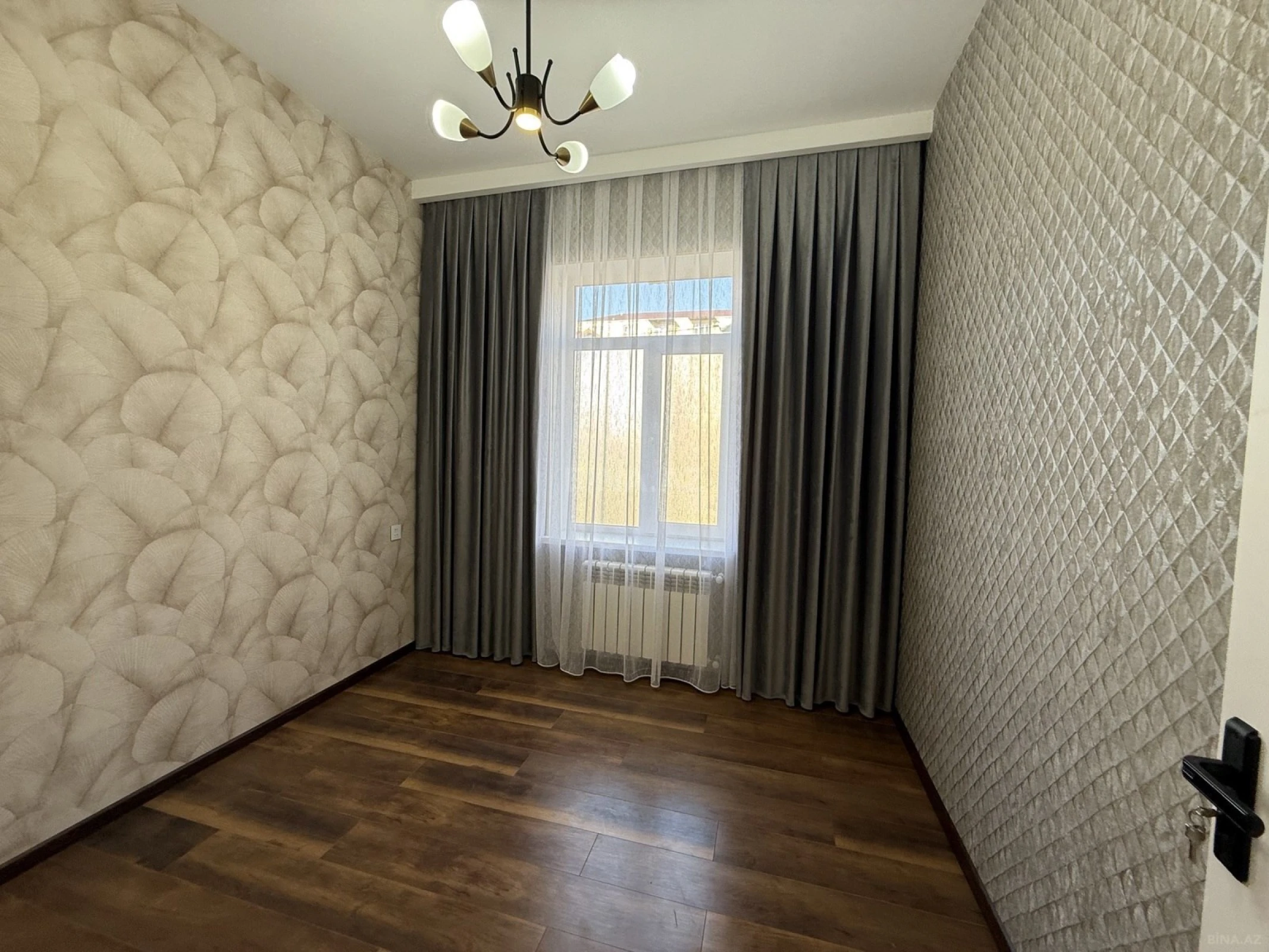 Satılır 4 otaqlı həyət evi 100 m²