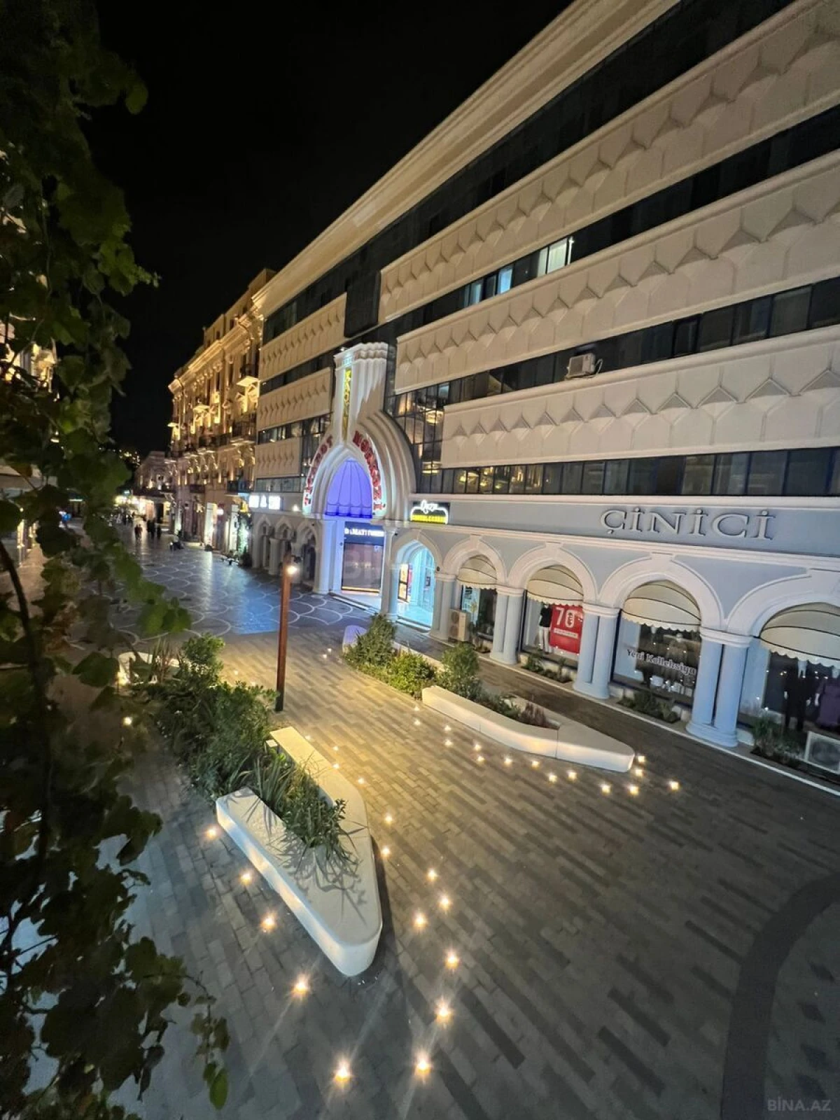 Kirayə verilir 3 otaqlı mənzil 140 m²