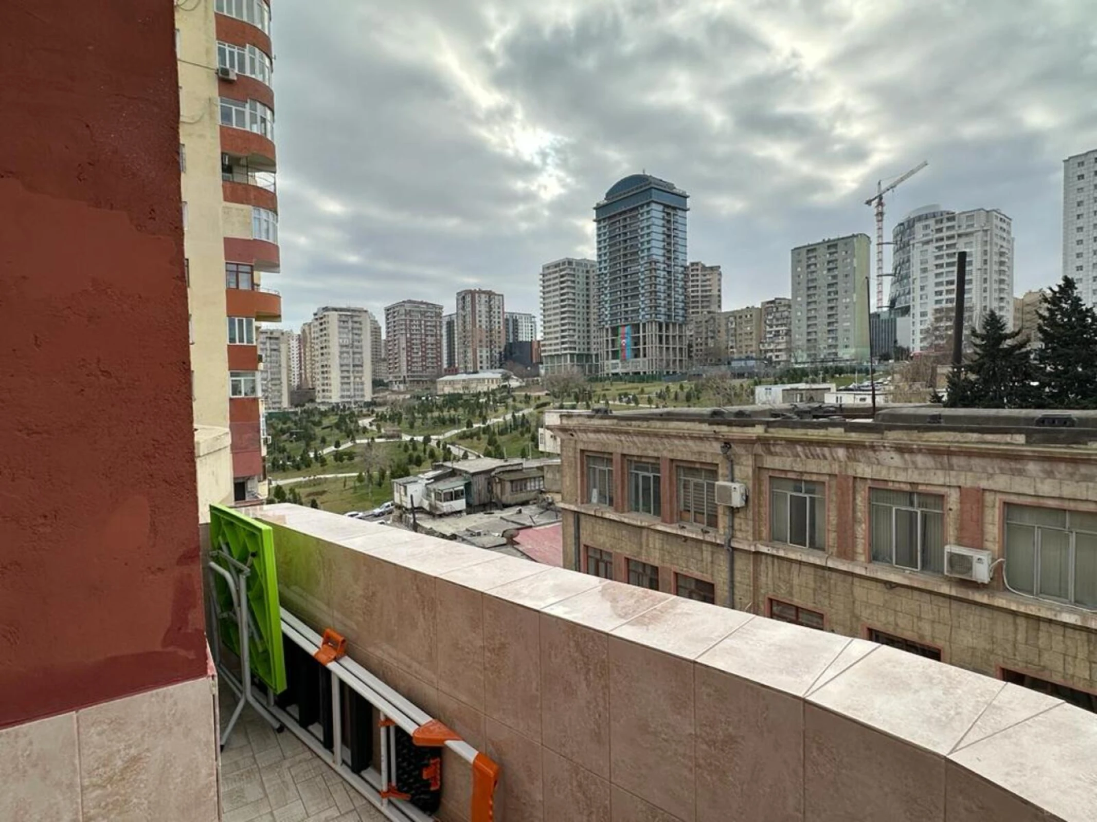 Satılır 2 otaqlı mənzil 80 m²