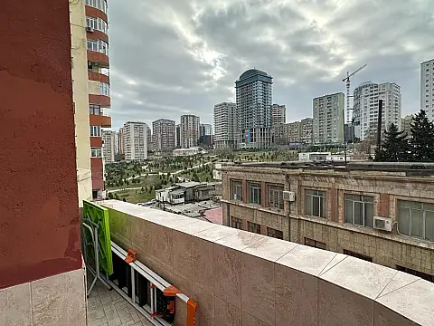 Satılır 2 otaqlı mənzil 80 m²