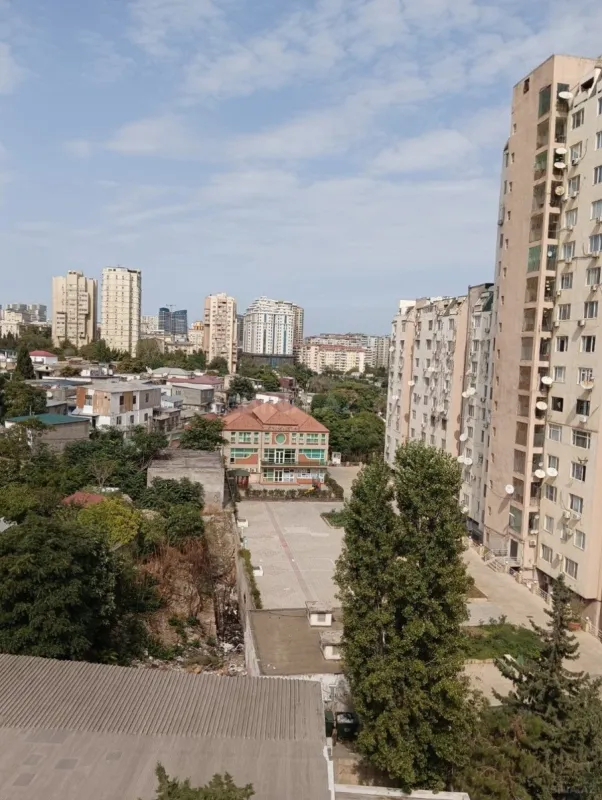 Satılır 2 otaqlı mənzil 80 m²
