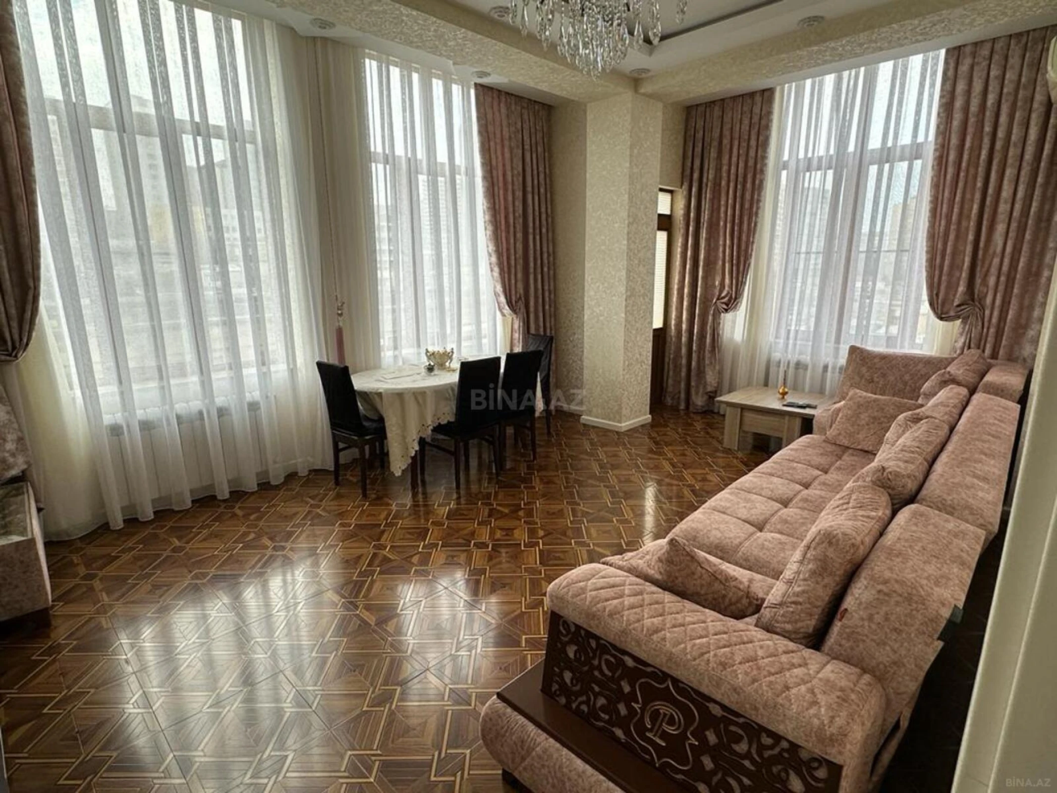 Satılır 2 otaqlı mənzil 80 m²