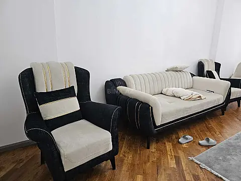 Kirayə verilir 2 otaqlı mənzil 100 m²