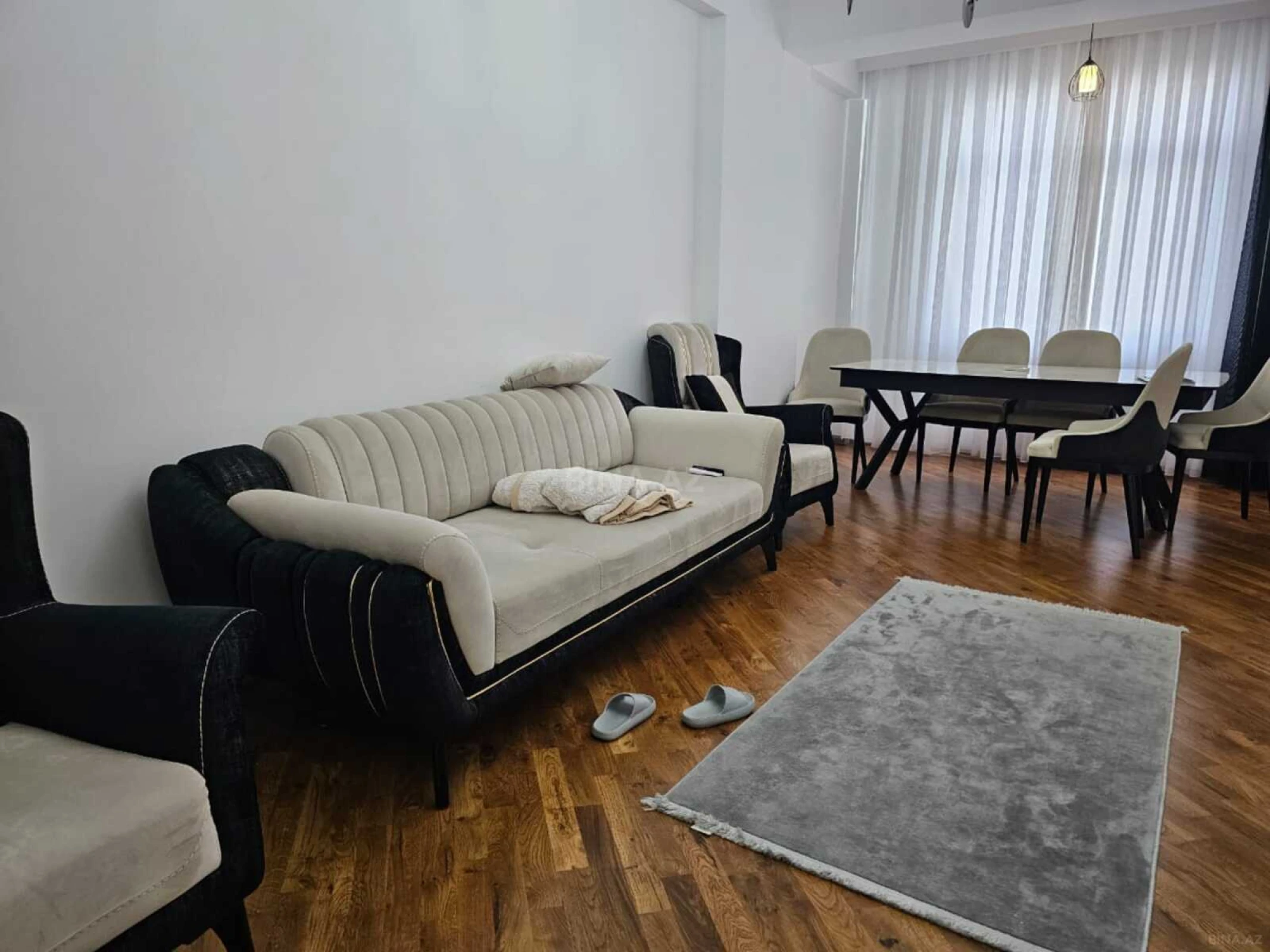 Kirayə verilir 2 otaqlı mənzil 100 m²