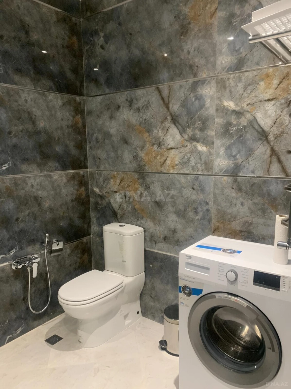Kirayə verilir 3 otaqlı mənzil 105 m²