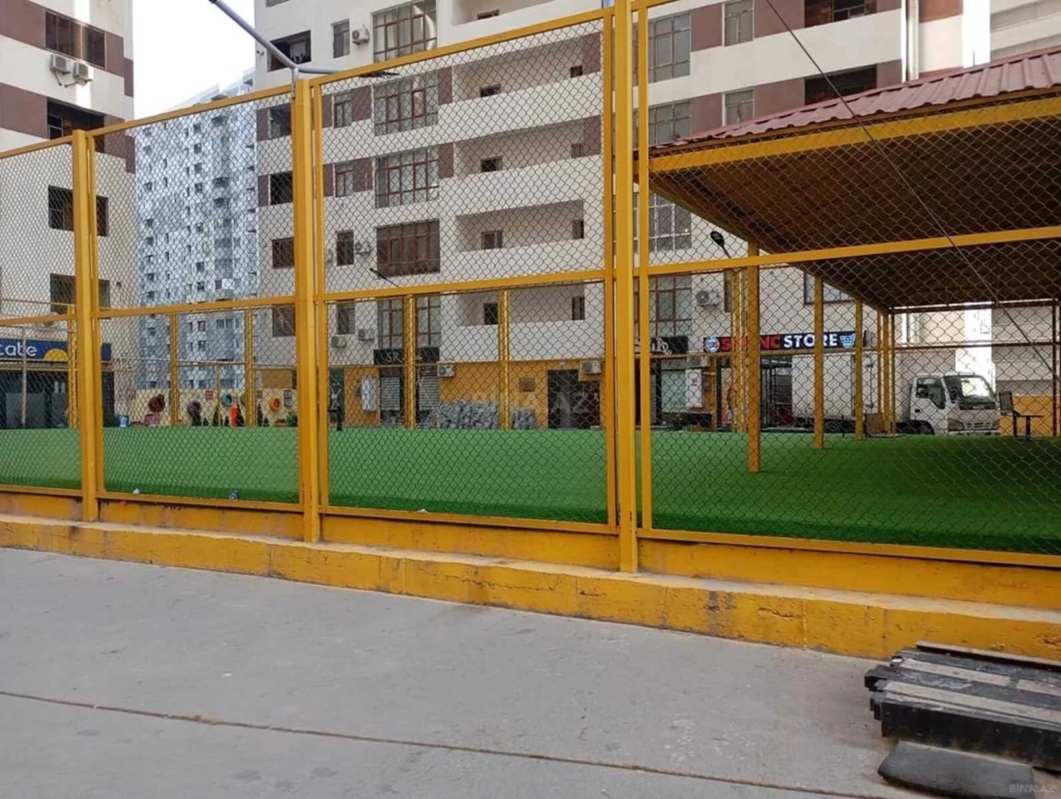 Satılır 3 otaqlı mənzil 114.9 m²