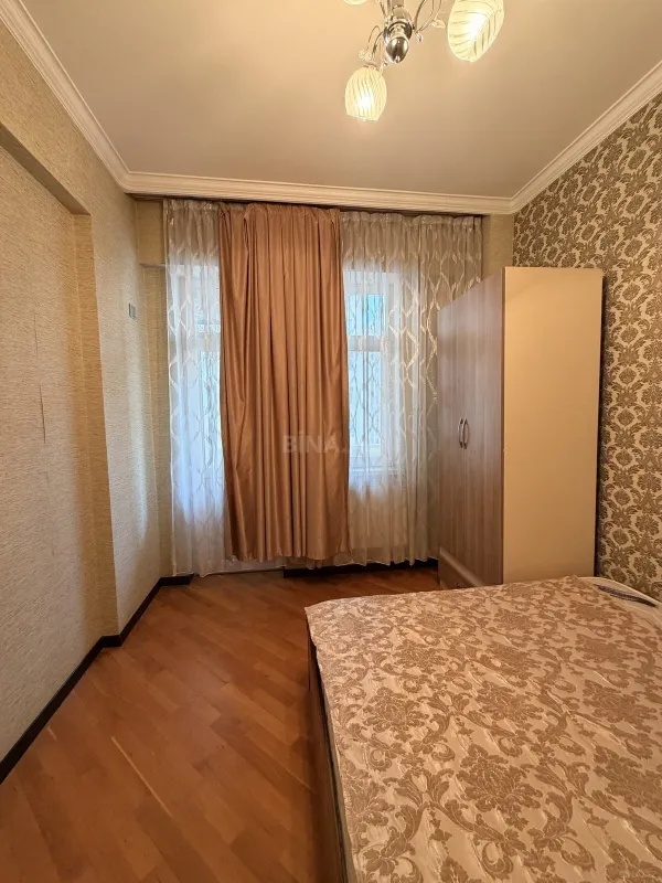 Satılır 2 otaqlı mənzil 63 m²