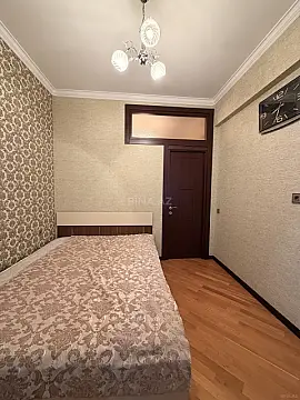Satılır 2 otaqlı mənzil 63 m²