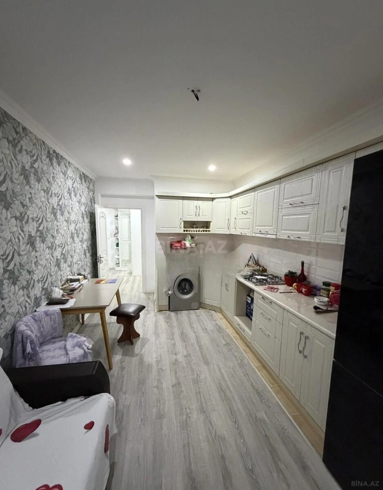 Satılır 2 otaqlı mənzil 60 m²