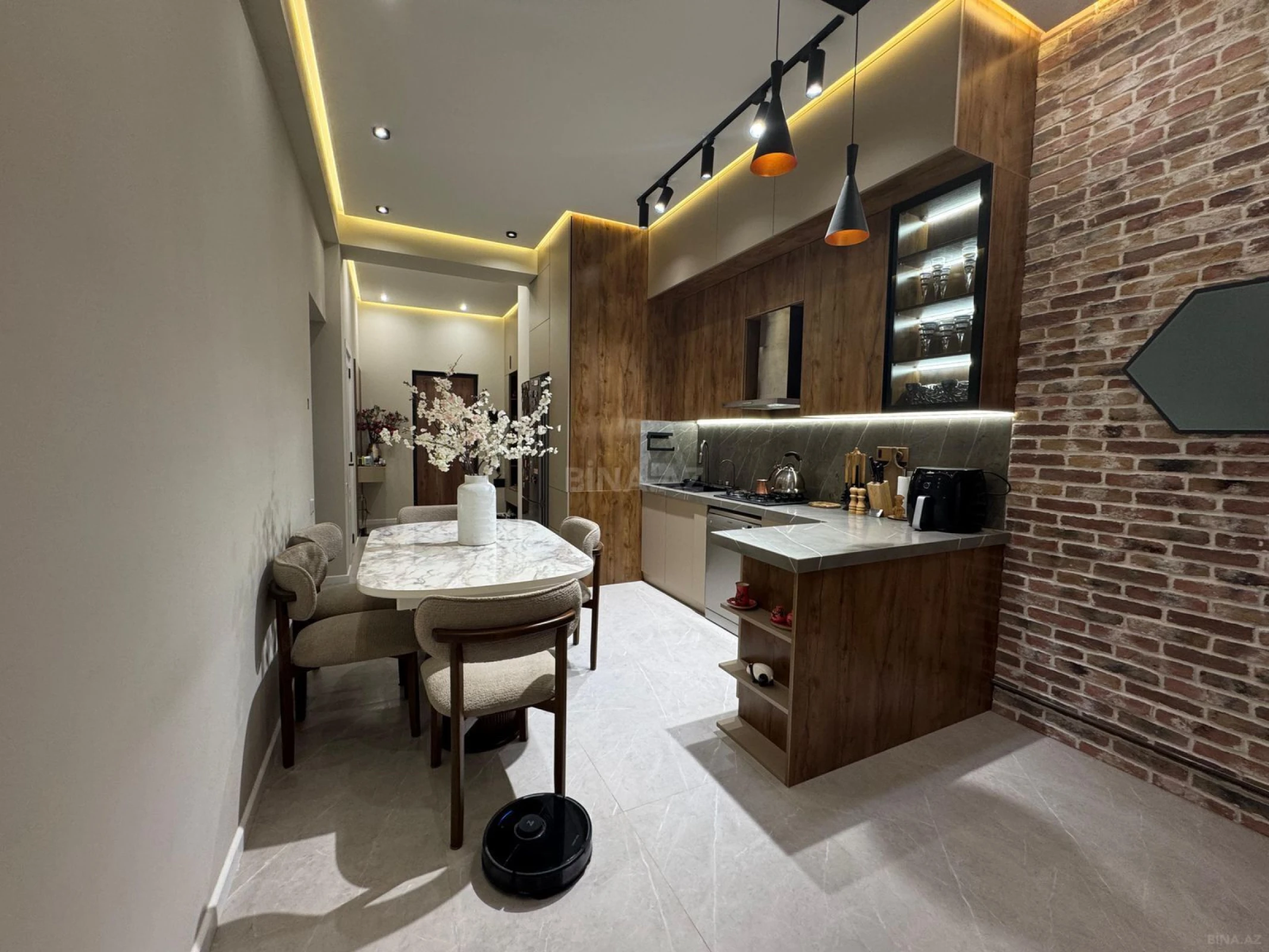 Kirayə verilir 3 otaqlı mənzil 110 m²