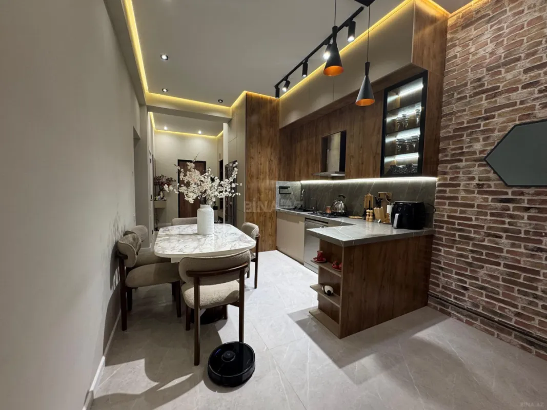 Kirayə verilir 3 otaqlı mənzil 110 m²