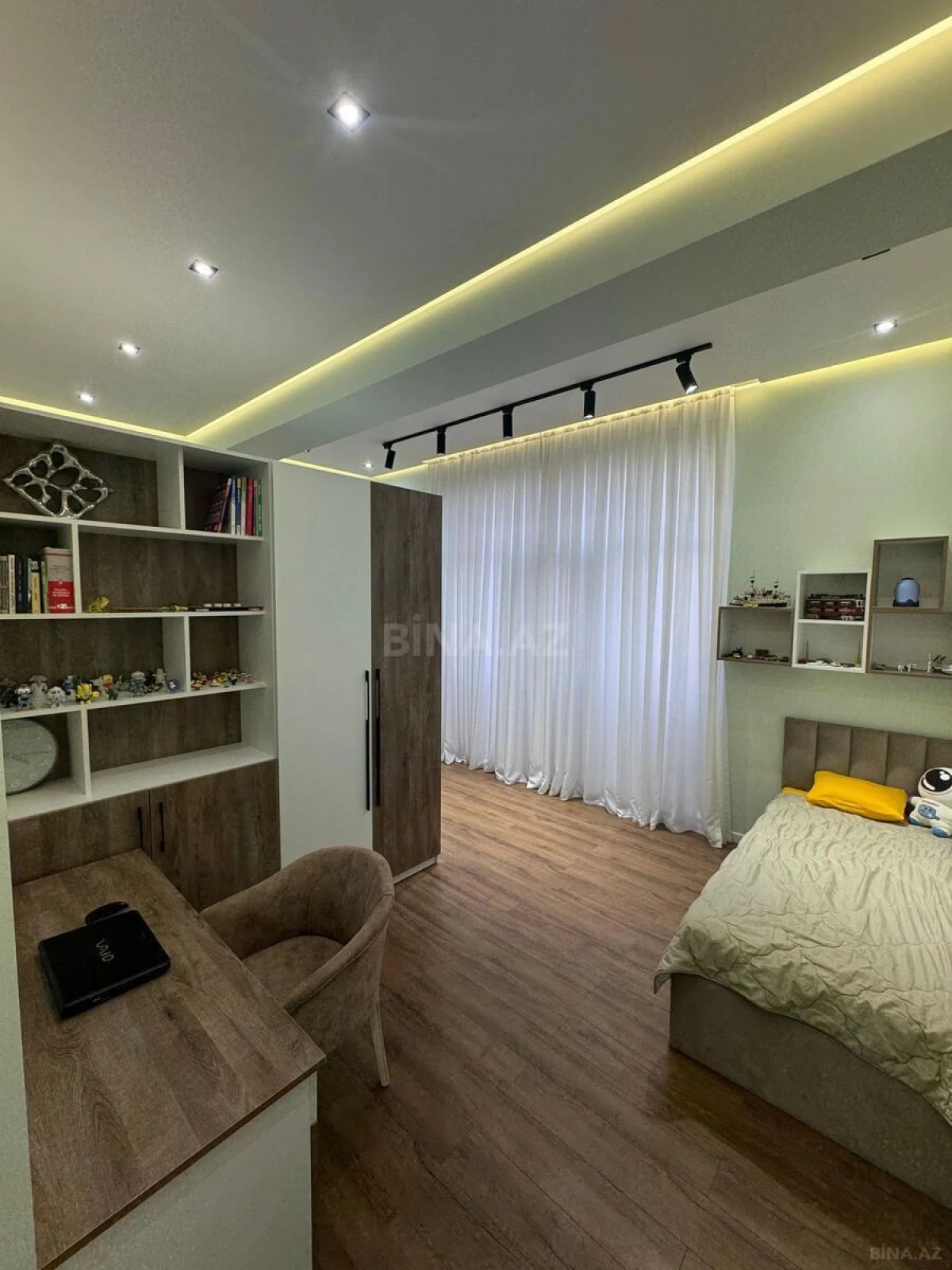 Kirayə verilir 3 otaqlı mənzil 110 m²