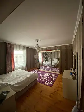 Satılır 4 otaqlı həyət evi 239 m²
