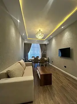 Kirayə verilir 2 otaqlı mənzil 80 m²