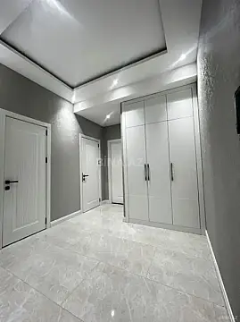 Kirayə verilir 2 otaqlı mənzil 80 m²