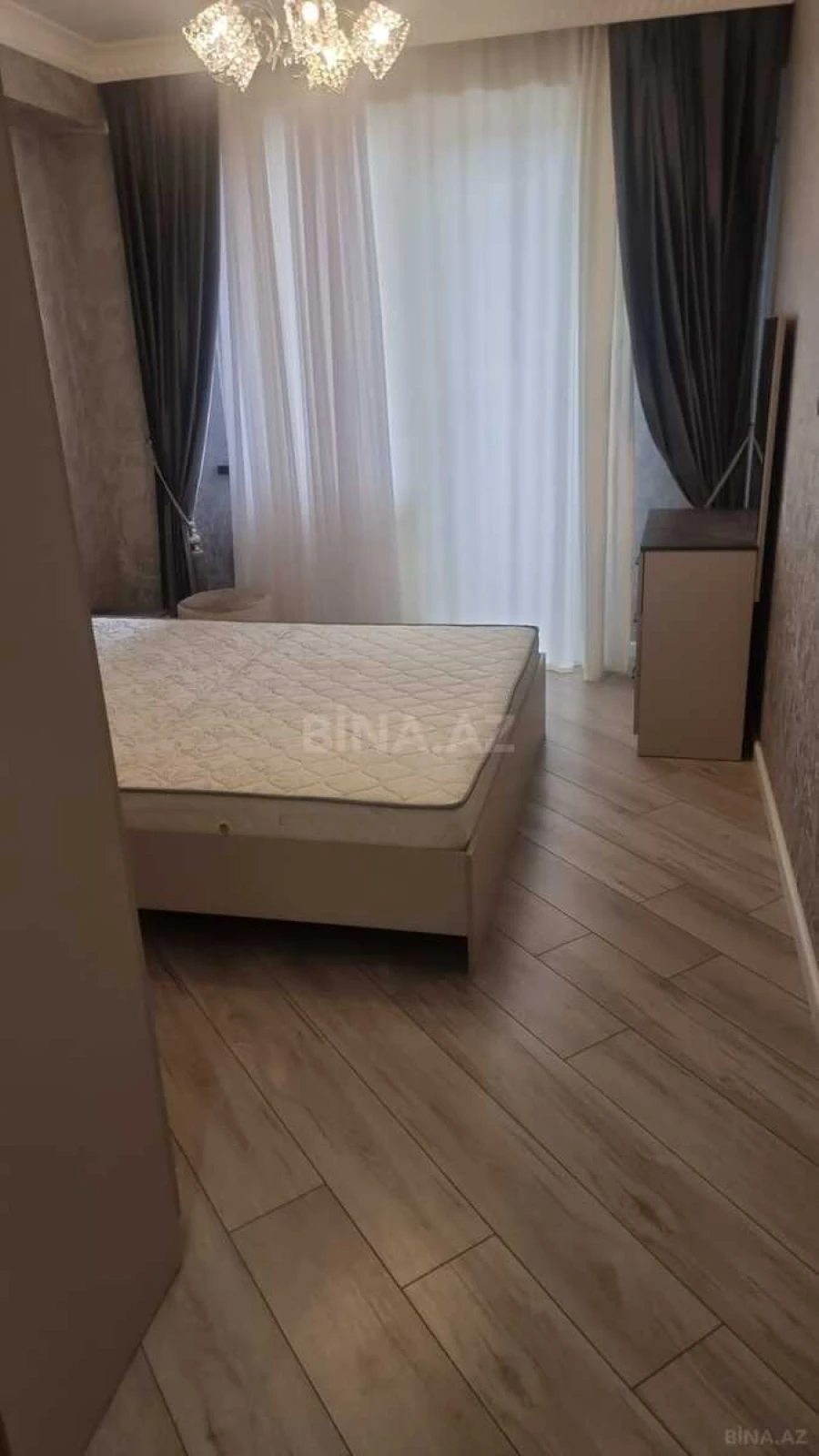 Kirayə verilir 2 otaqlı mənzil 65 m²
