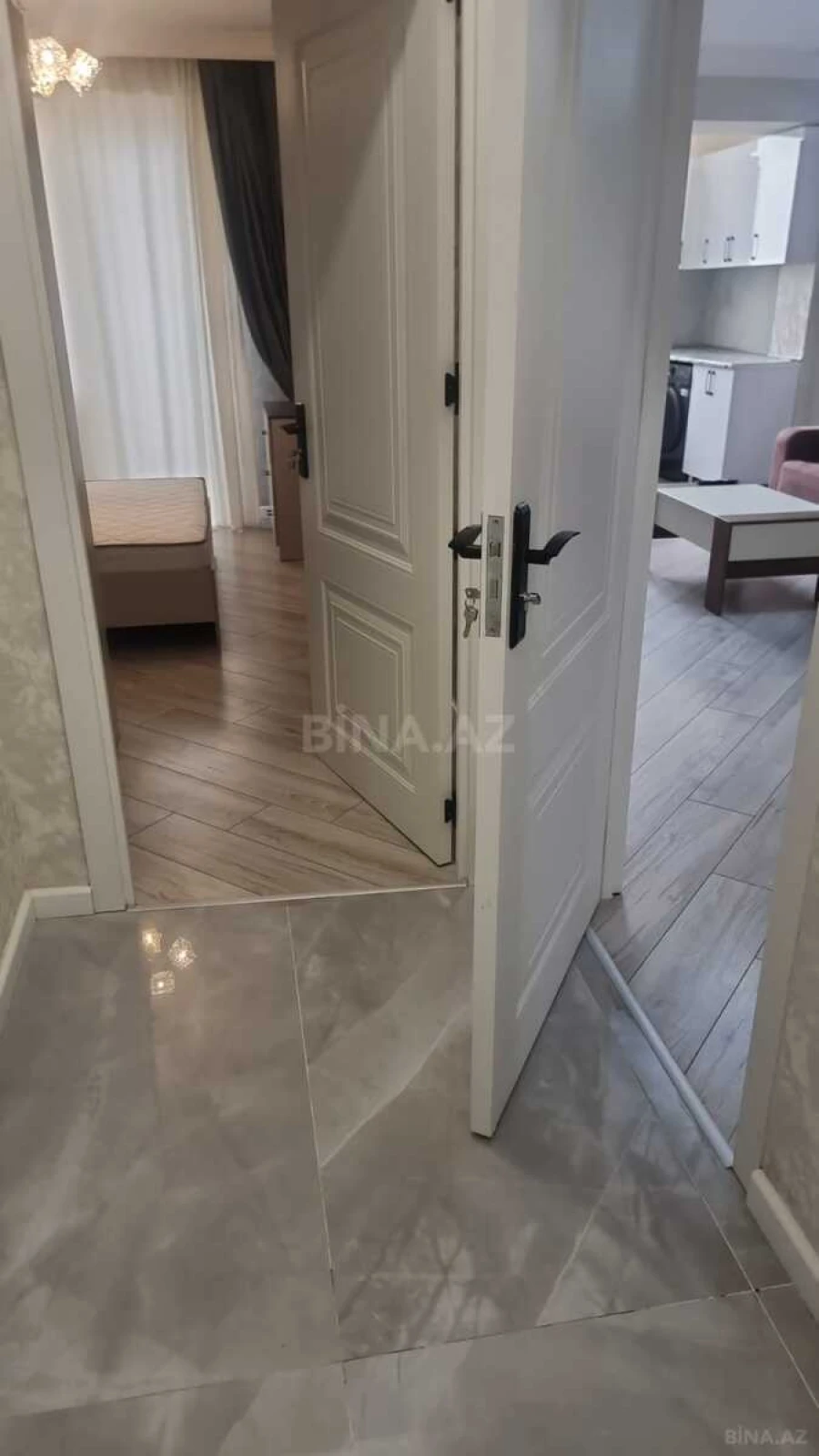 Kirayə verilir 2 otaqlı mənzil 65 m²