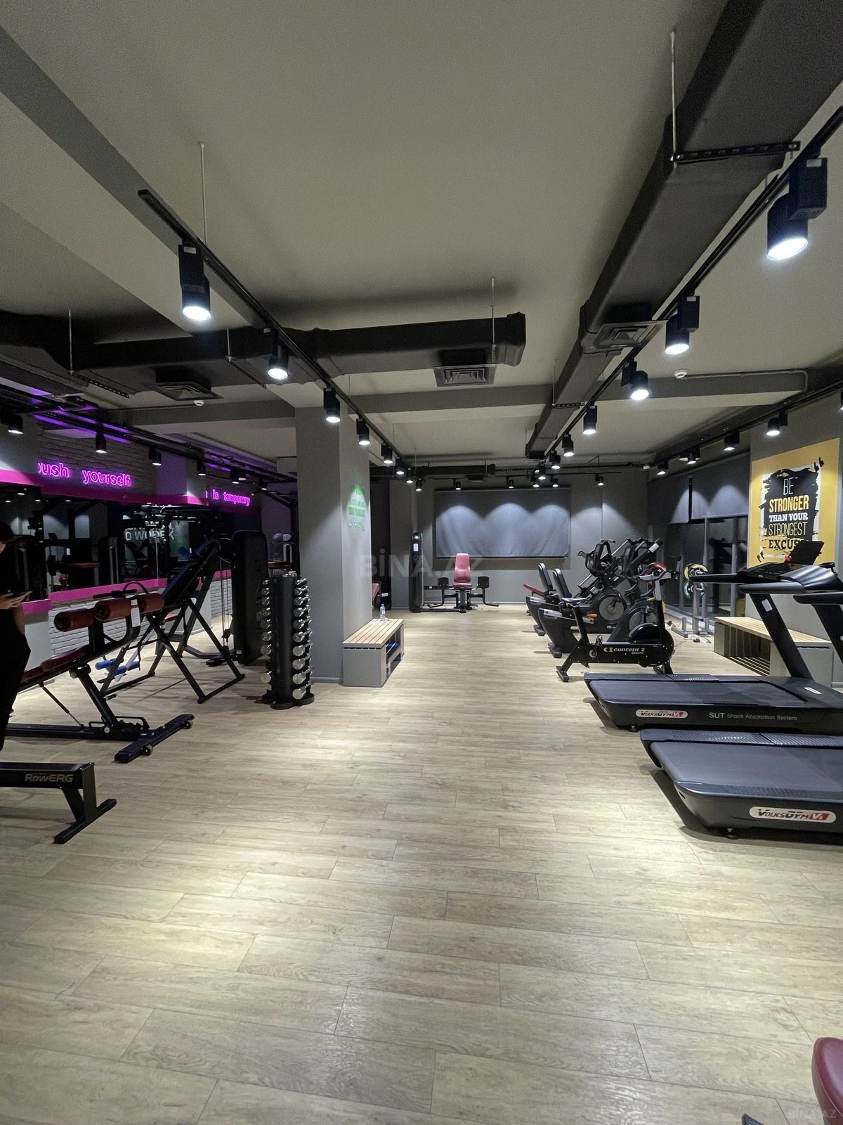 Kirayə verilir 2 otaqlı mənzil 70 m²