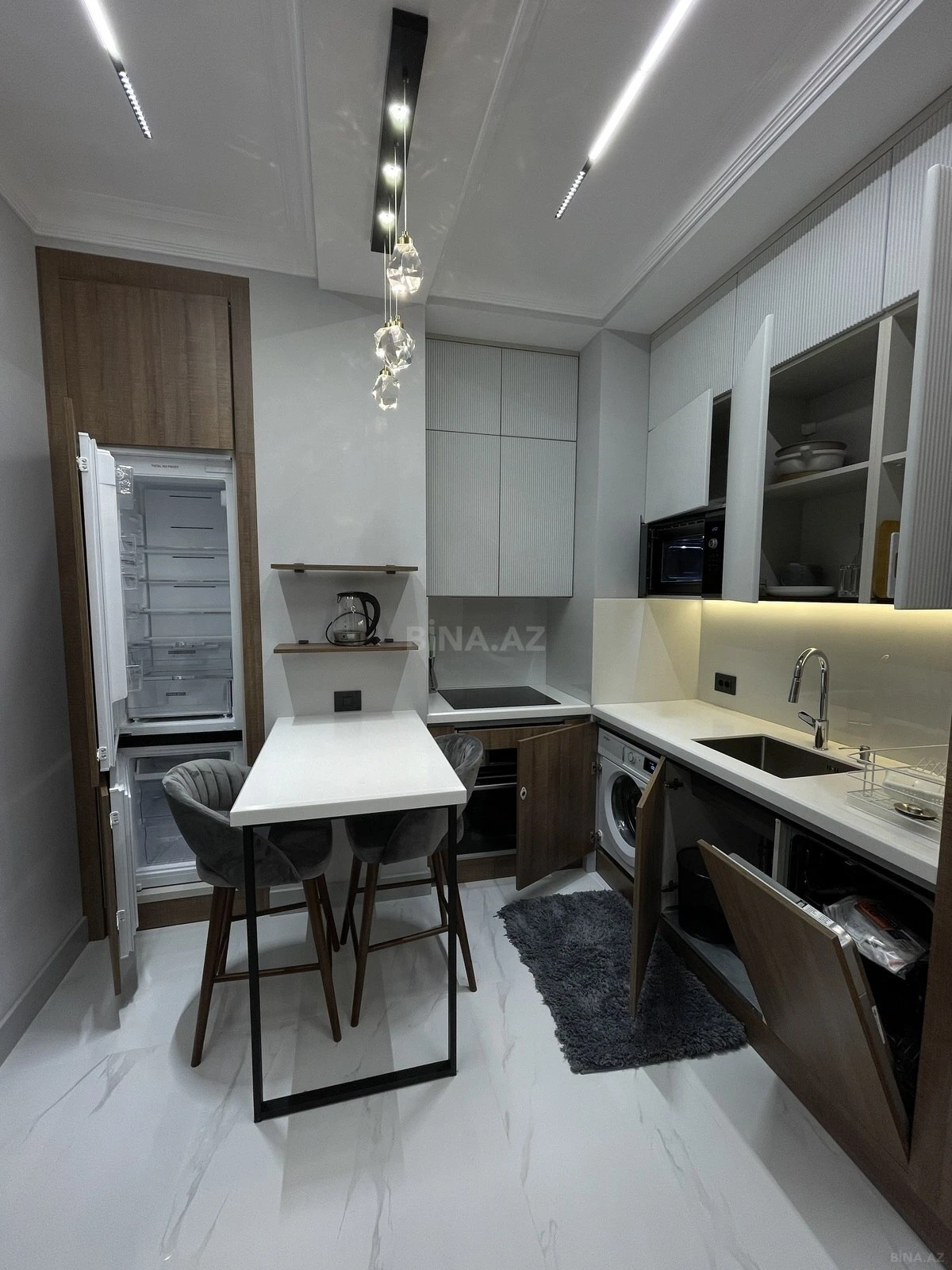 Kirayə verilir 2 otaqlı mənzil 70 m²