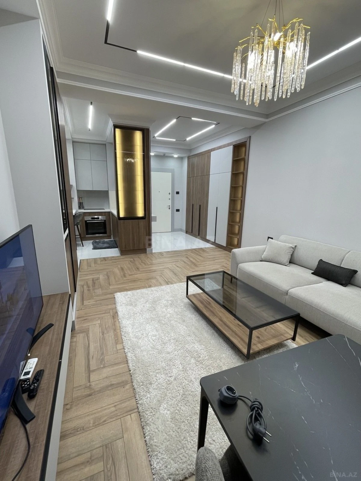 Kirayə verilir 2 otaqlı mənzil 70 m²