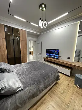 Kirayə verilir 2 otaqlı mənzil 70 m²