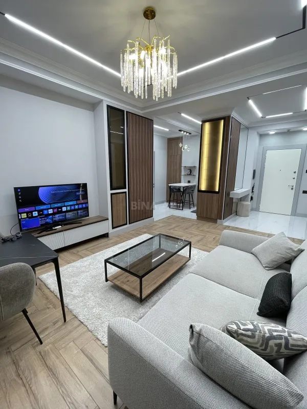 Kirayə verilir 2 otaqlı mənzil 70 m²