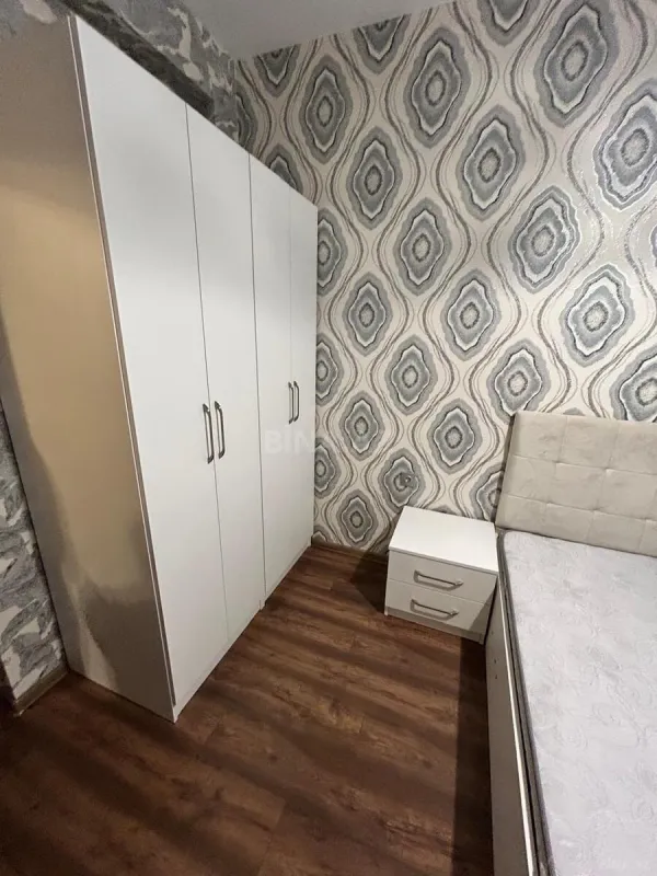 Kirayə verilir 2 otaqlı mənzil 50 m²