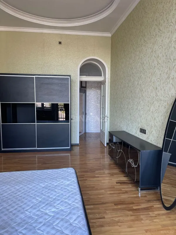 Kirayə verilir 2 otaqlı ofis 100 m²