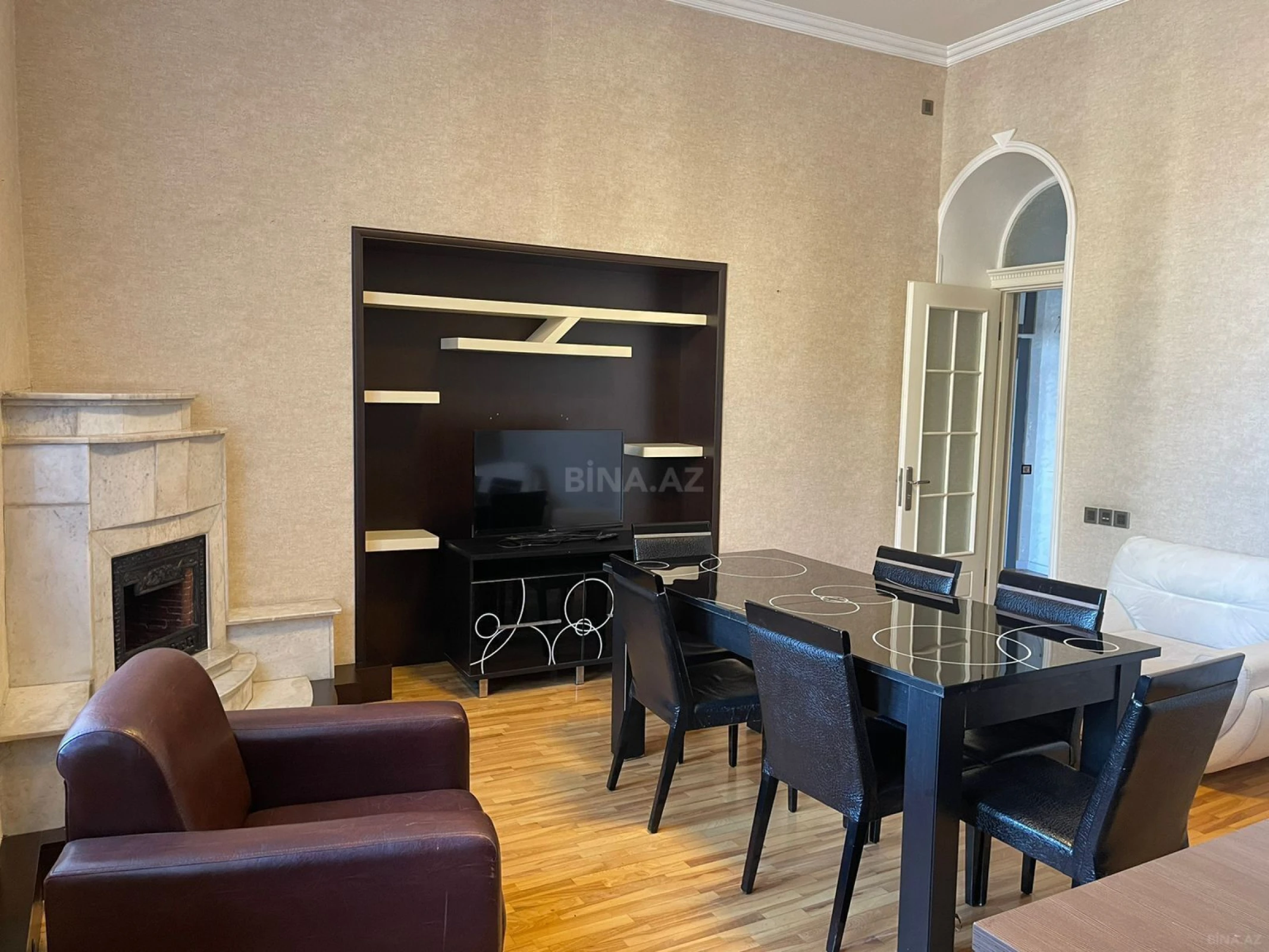 Kirayə verilir 2 otaqlı ofis 100 m²