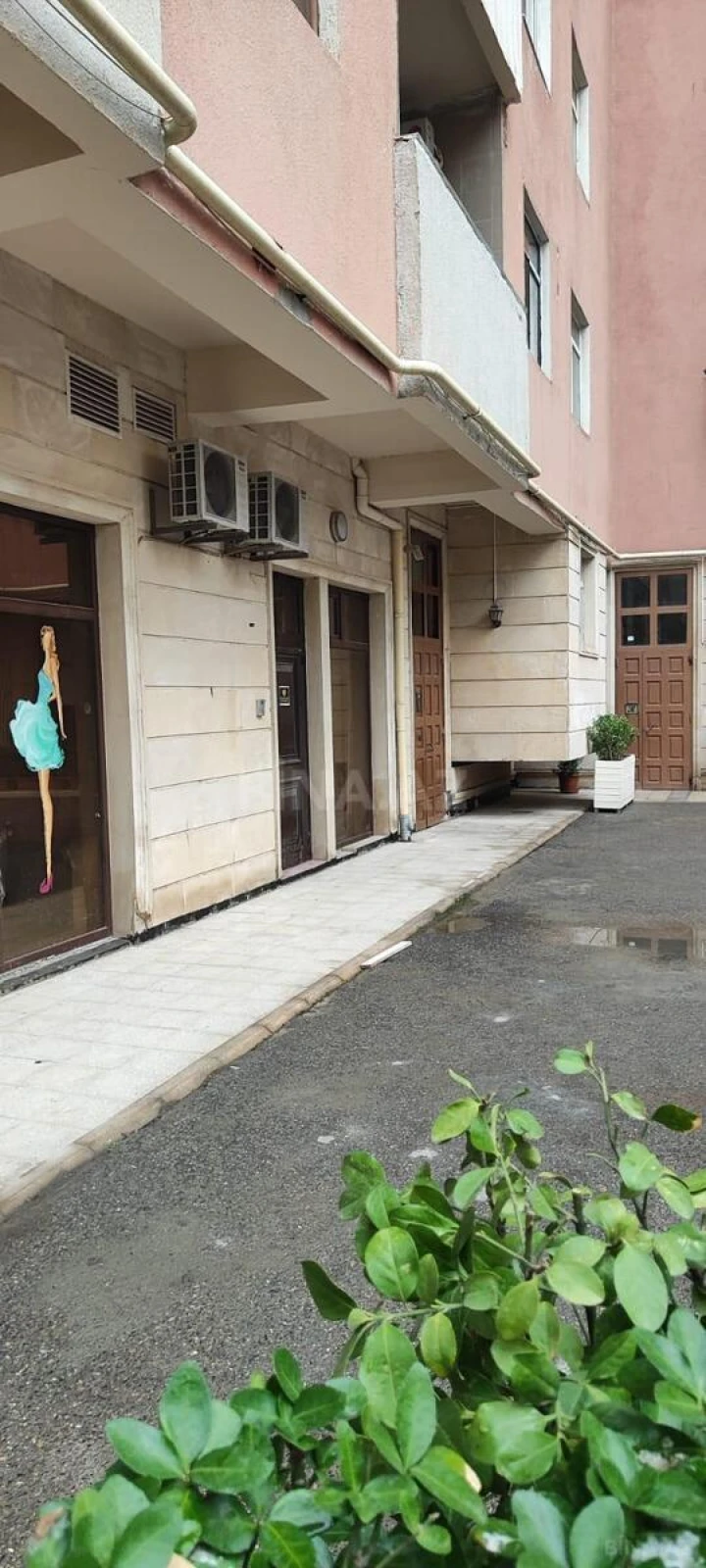 Kirayə verilir obyekt 230 m²