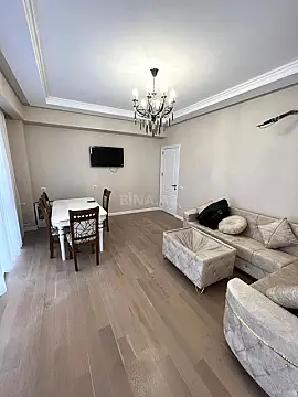 Kirayə verilir 2 otaqlı mənzil 62 m²