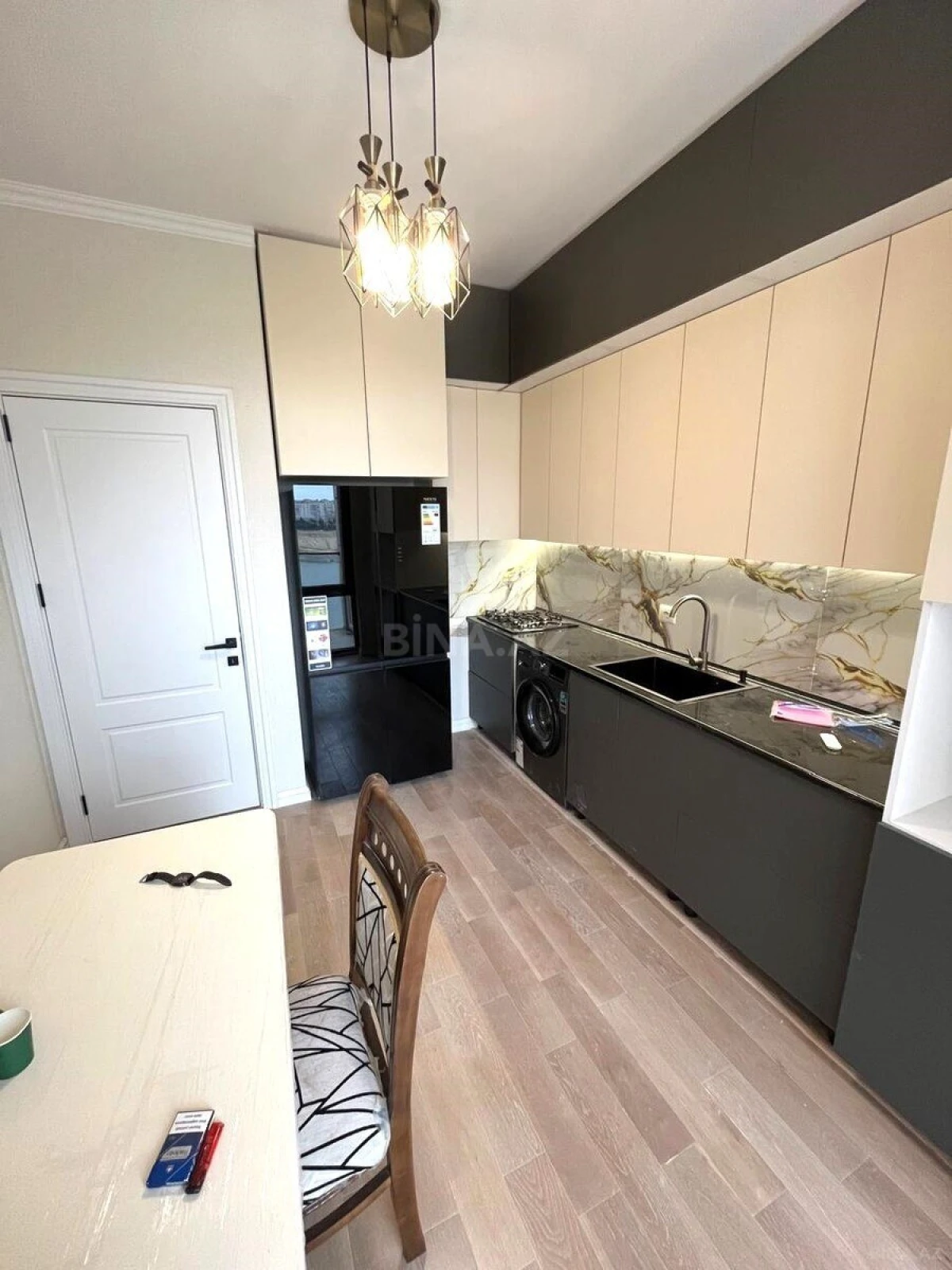 Kirayə verilir 2 otaqlı mənzil 62 m²