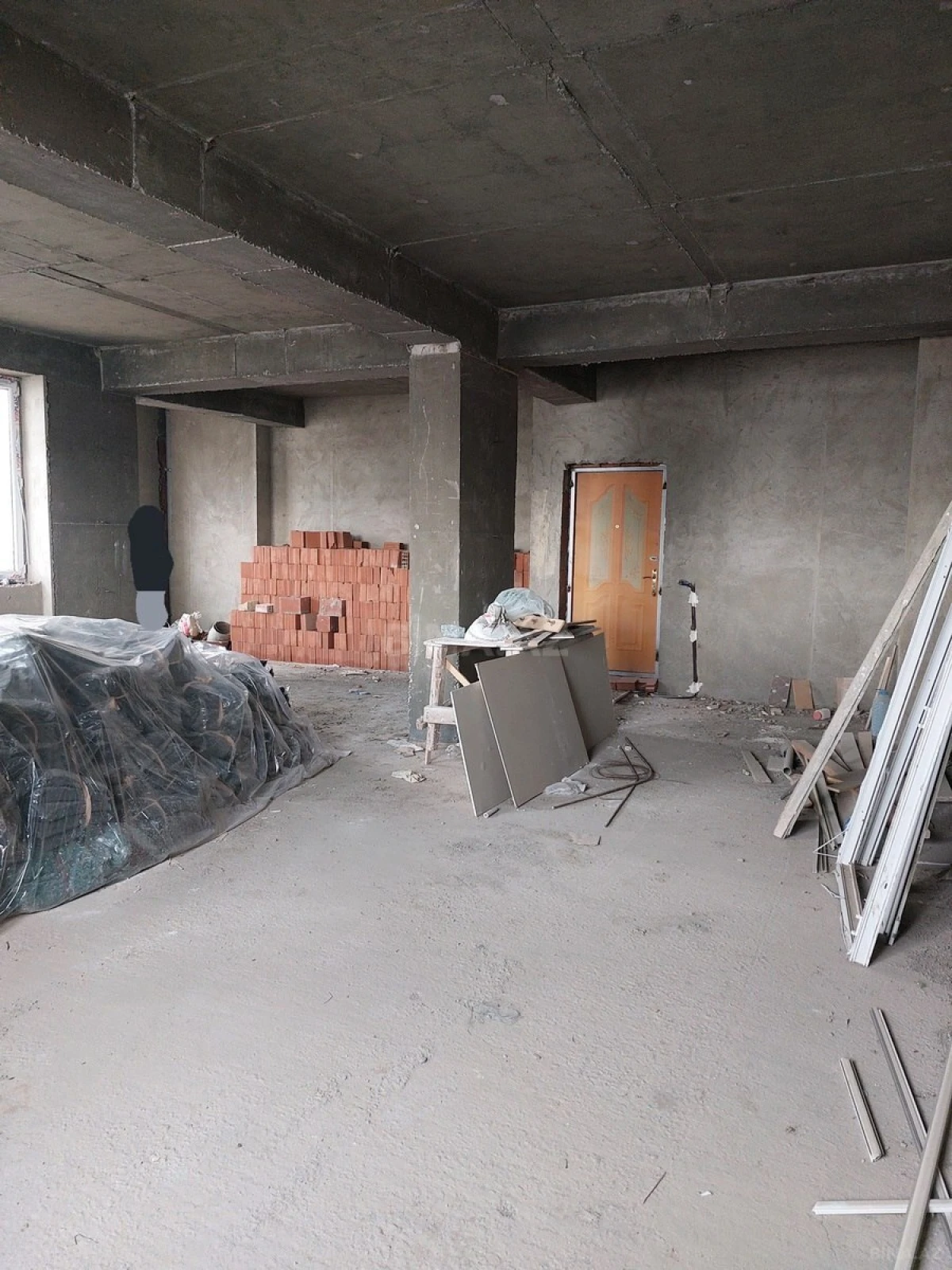 Satılır 2 otaqlı mənzil 75 m²