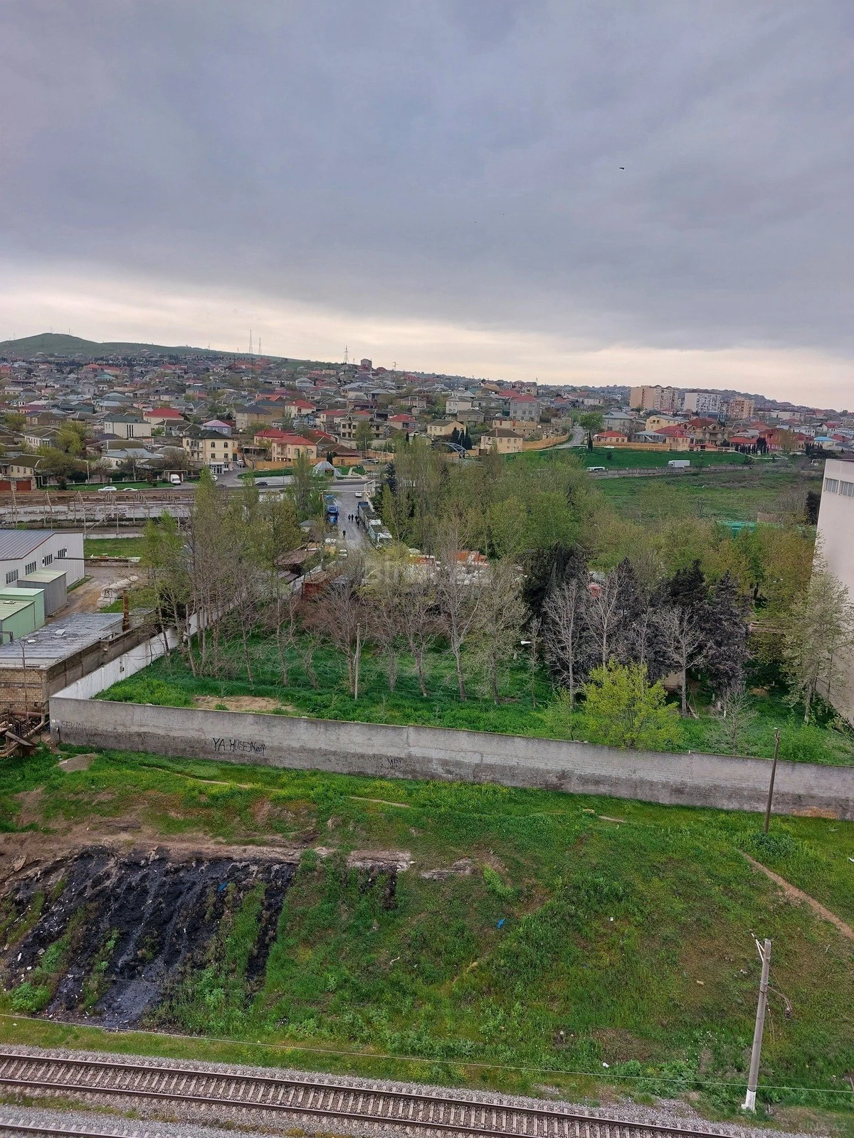 Satılır 2 otaqlı mənzil 75 m²