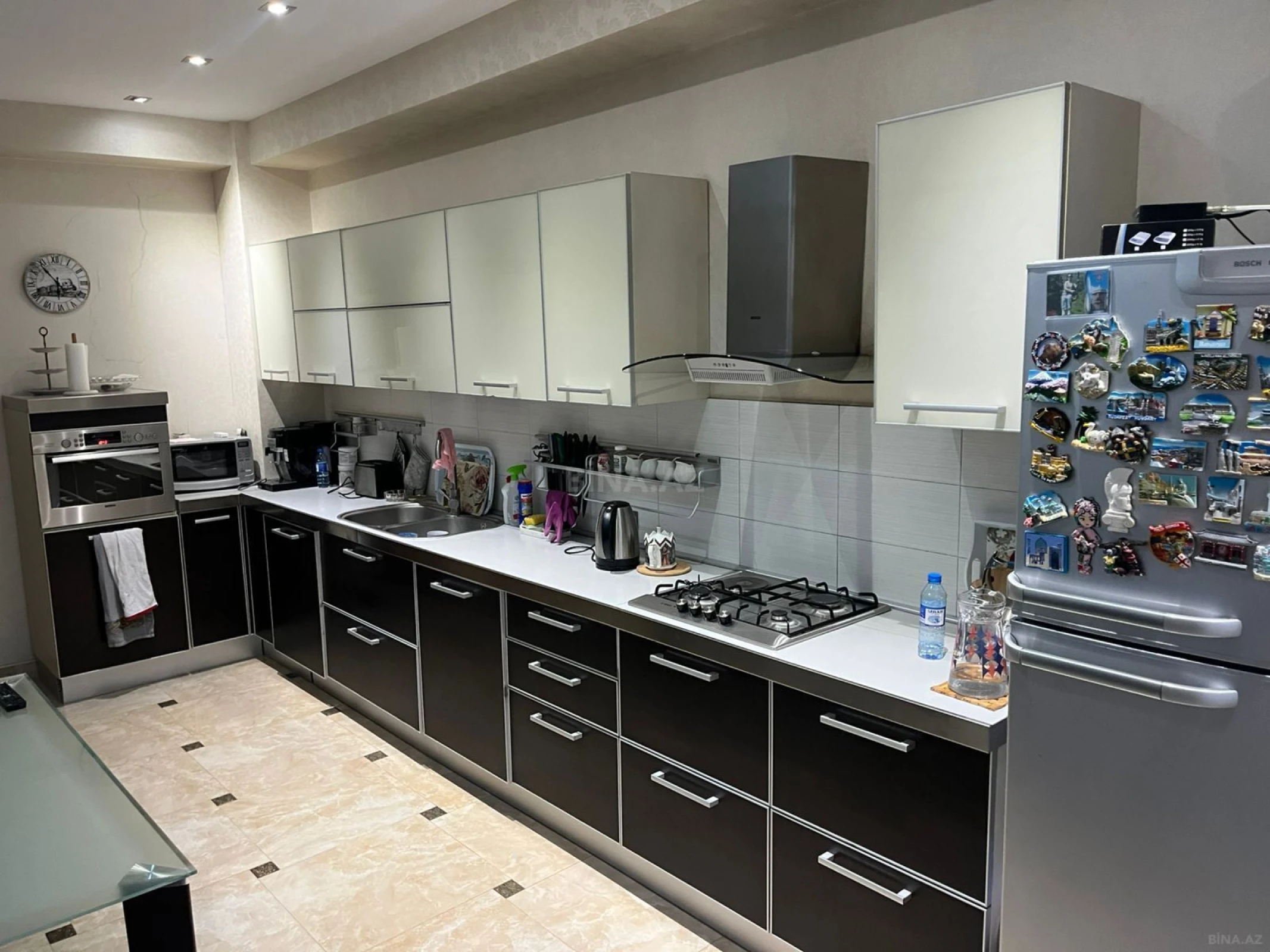 Kirayə verilir 5 otaqlı mənzil 200 m²