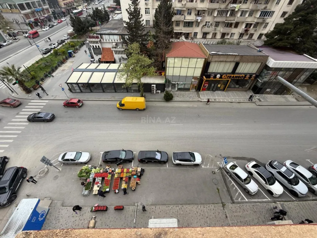Kirayə verilir 2 otaqlı mənzil 90 m²