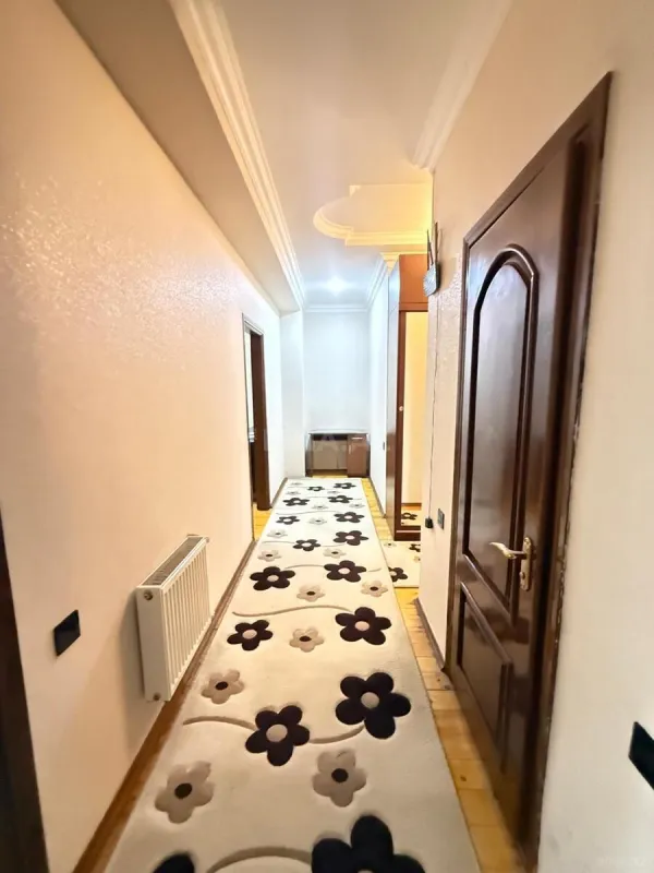 Kirayə verilir 2 otaqlı mənzil 90 m²
