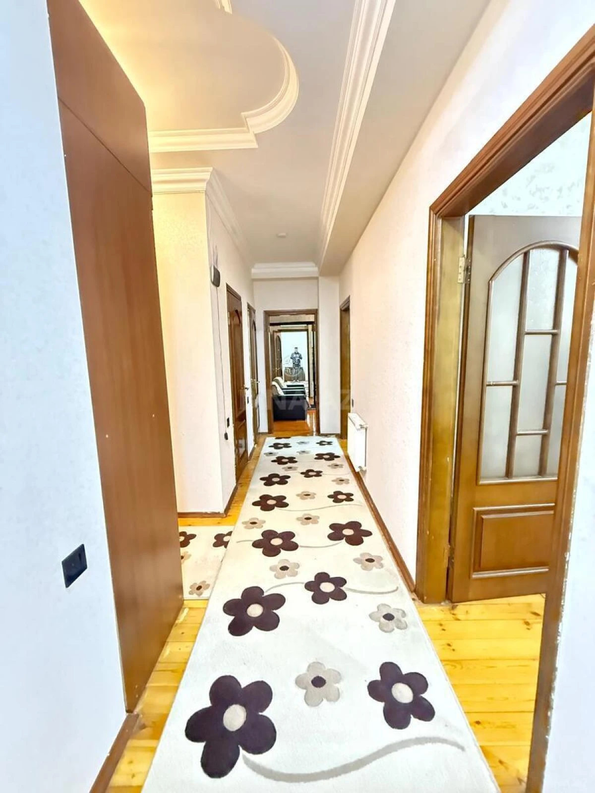 Kirayə verilir 2 otaqlı mənzil 90 m²