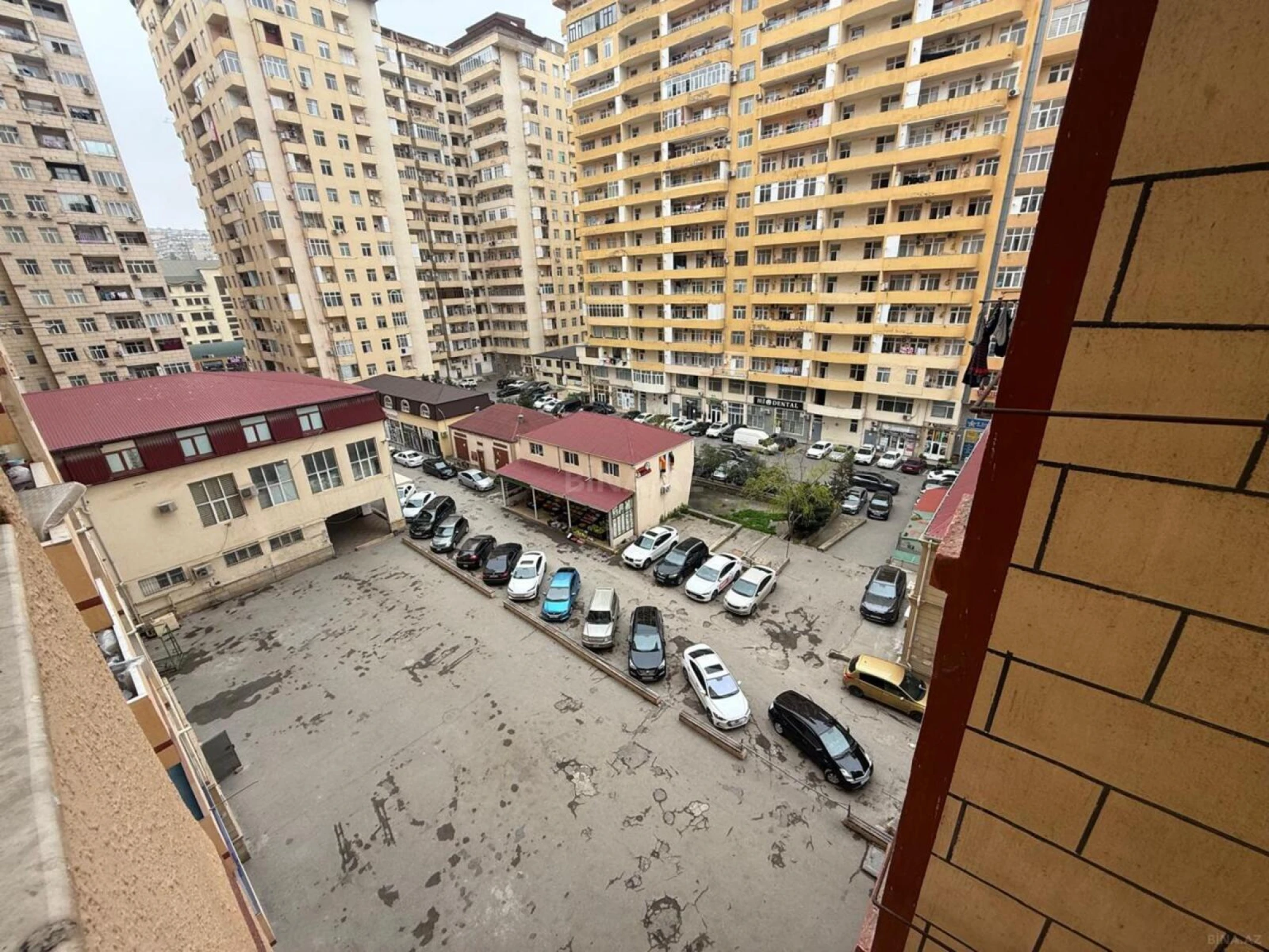 Kirayə verilir 2 otaqlı mənzil 90 m²