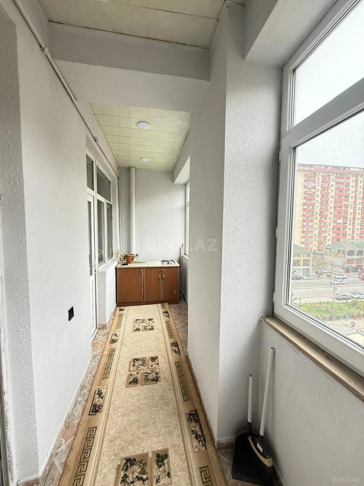 Kirayə verilir 2 otaqlı mənzil 90 m²