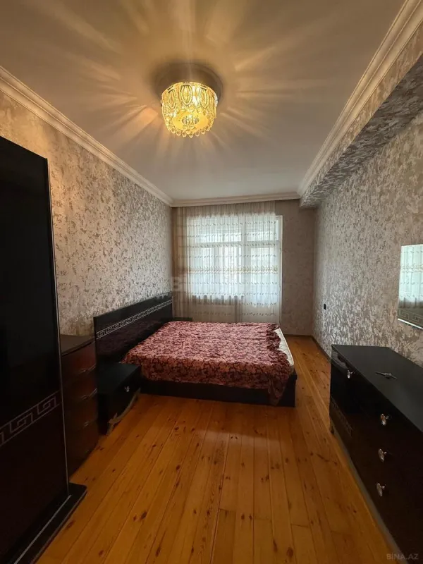 Kirayə verilir 2 otaqlı mənzil 90 m²