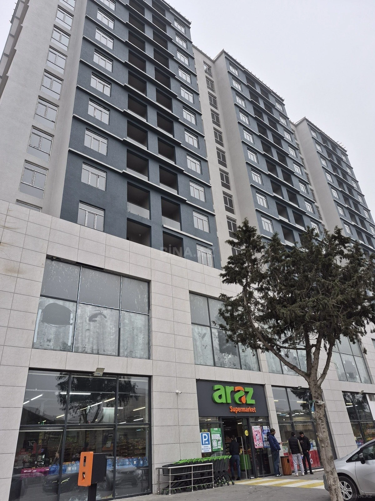 Satılır 2 otaqlı mənzil 87.4 m²
