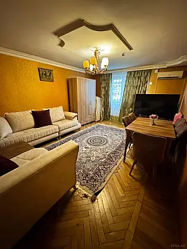 Satılır 2 otaqlı mənzil 61 m²