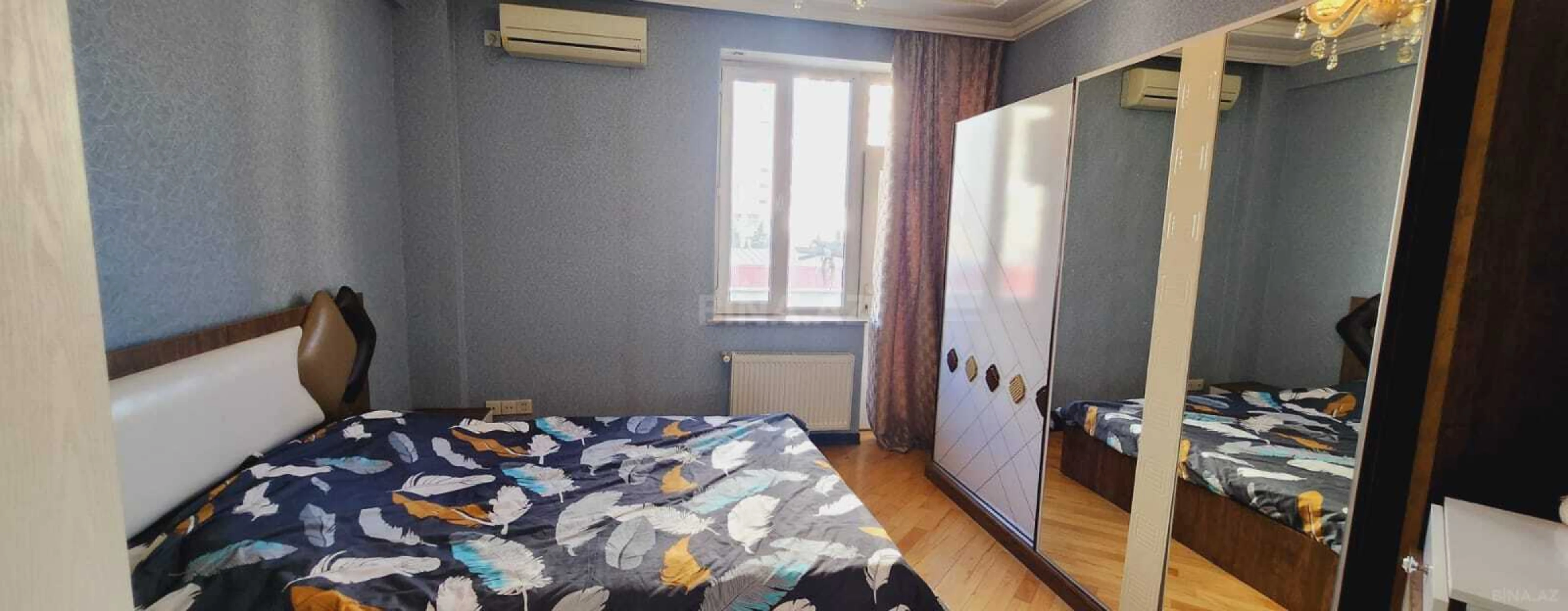 Kirayə verilir 2 otaqlı mənzil 105 m²