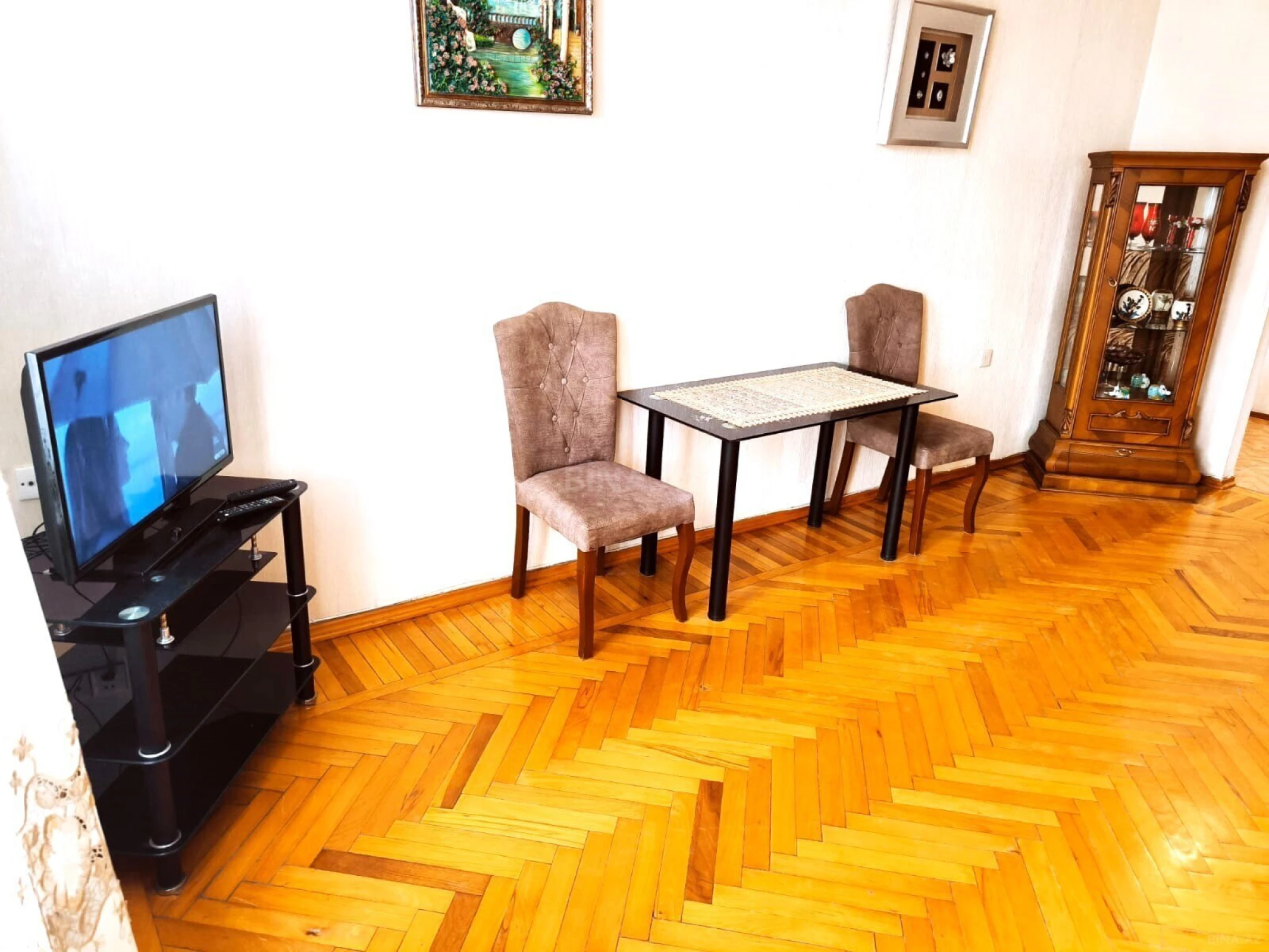 Kirayə verilir 2 otaqlı mənzil 60 m²