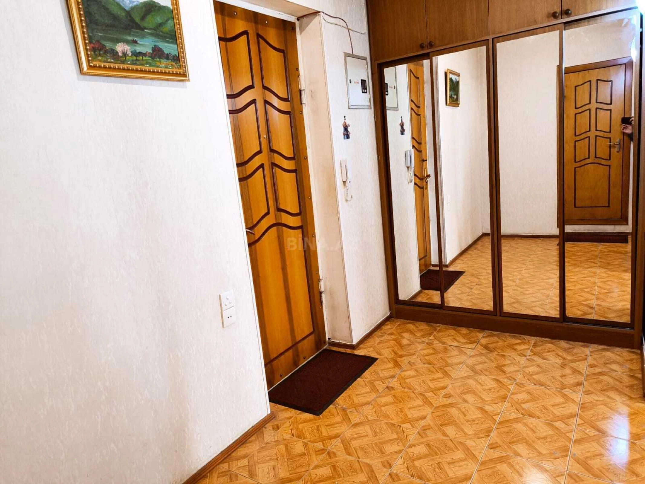 Kirayə verilir 2 otaqlı mənzil 60 m²